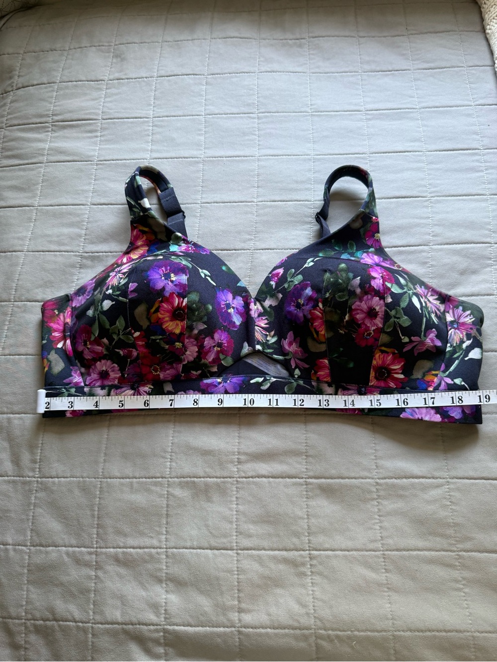 Cacique Floral Wireless Bra - Black with Purple & Pink Blooms - 42C Like New - Picture 4 of 7